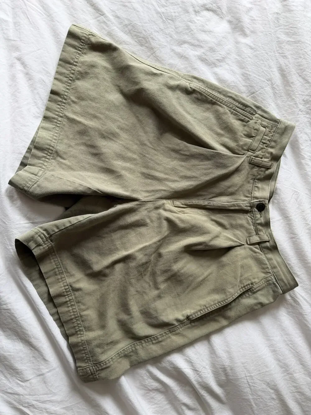 Vintage 1990s Liz Claiborne Lizwear Pleated Olive Green Cotton Shorts